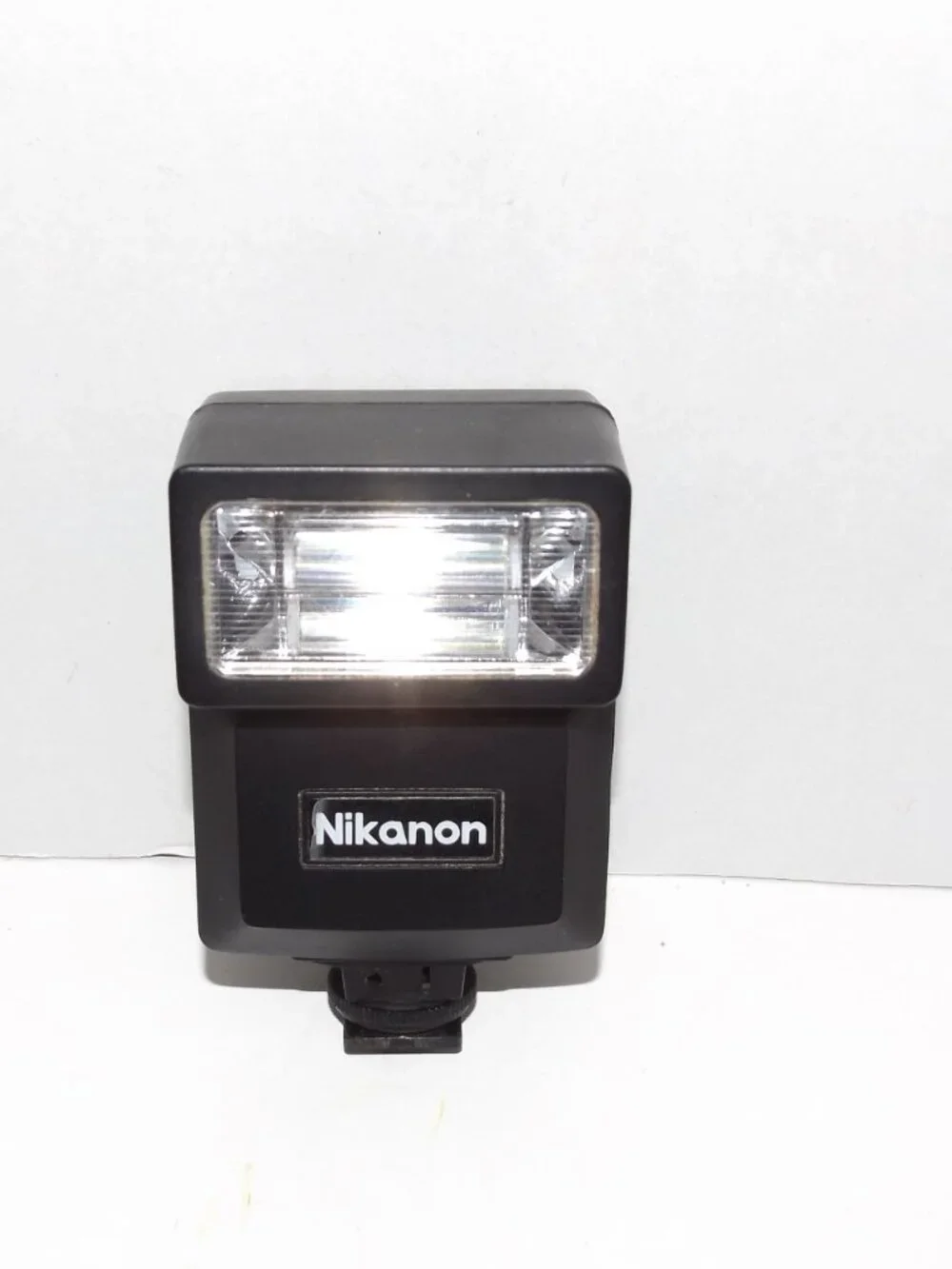 1980s Kinon SL-III 35mm Film Camera & Nikanon Hot Shoe Flash Not Tested
